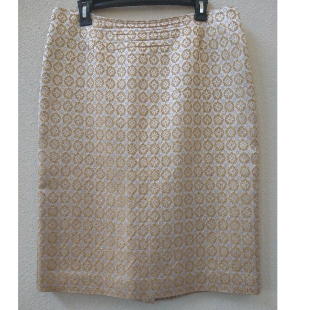 Vintage metallic medallion print skirt
